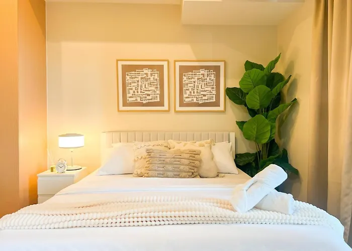 Holiday home Prime 1br In The Heart Of Bgc #upt12j *