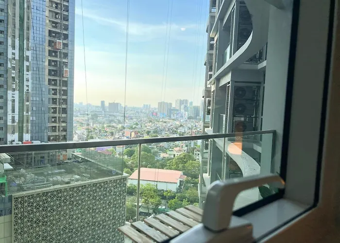Holiday home Prime 1br In The Heart Of Bgc #upt12j Manila