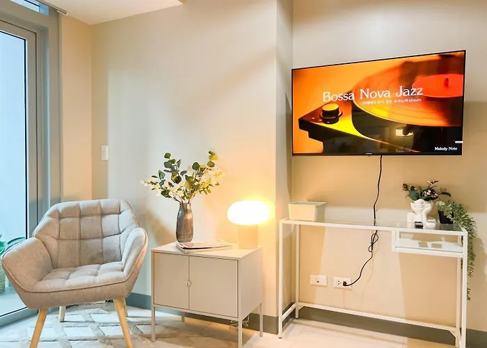 Prime 1br In The Heart Of Bgc #upt12j * Manila